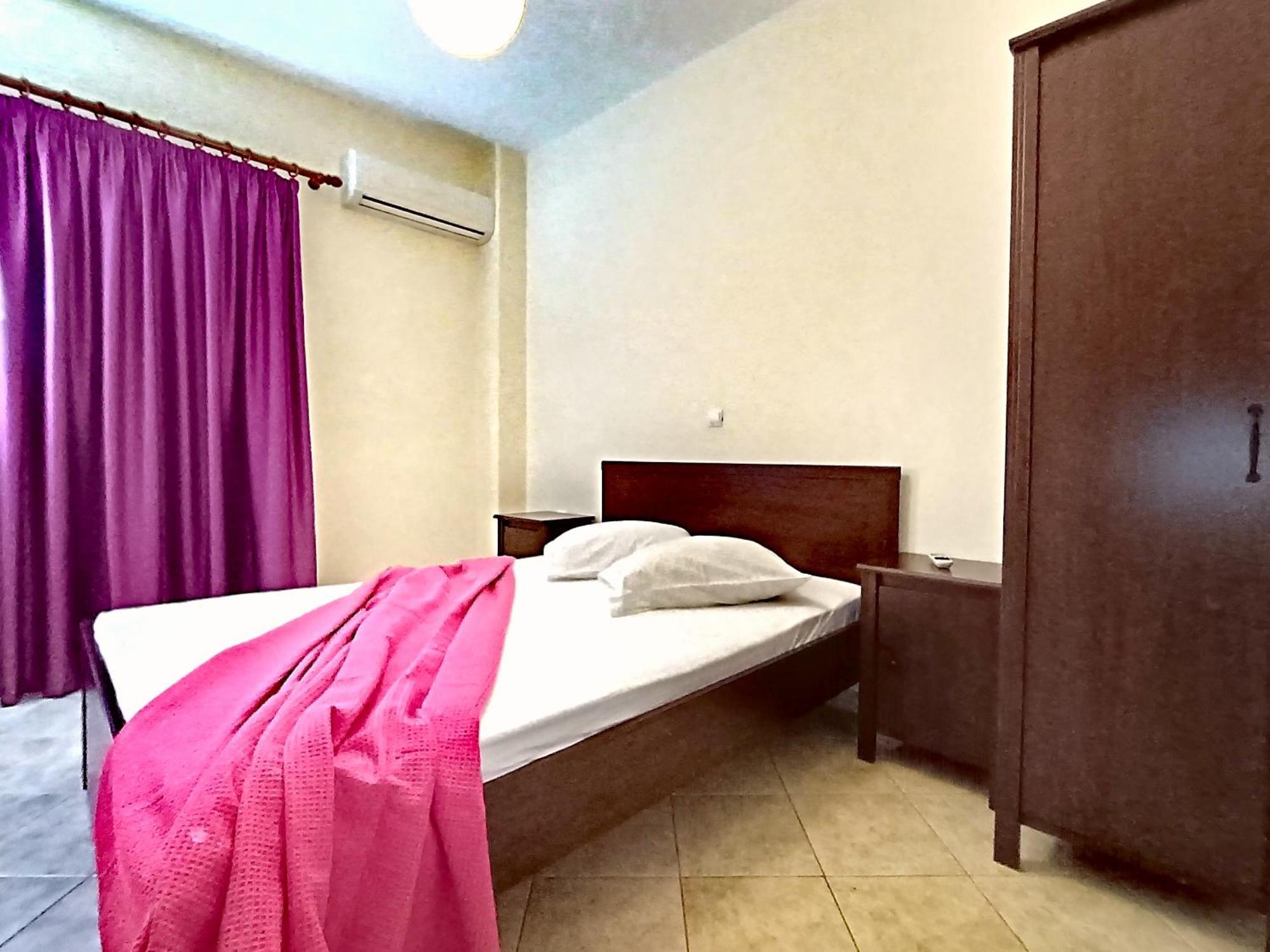 Giorgos Apartments. Skála Foúrkas エクステリア 写真