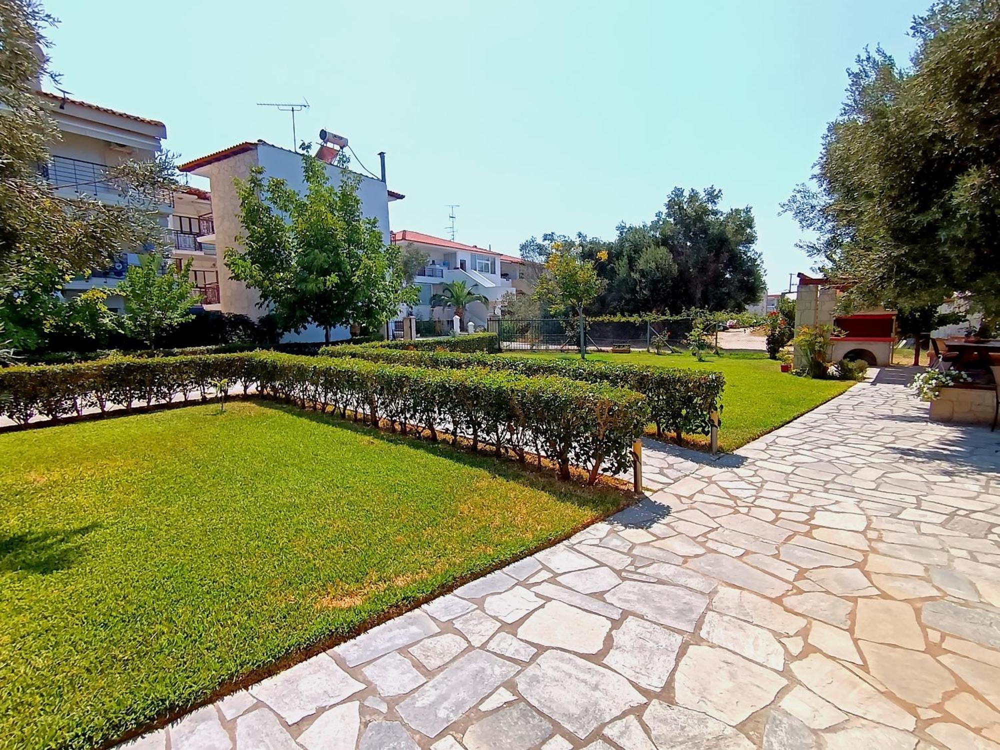 Giorgos Apartments. Skála Foúrkas エクステリア 写真
