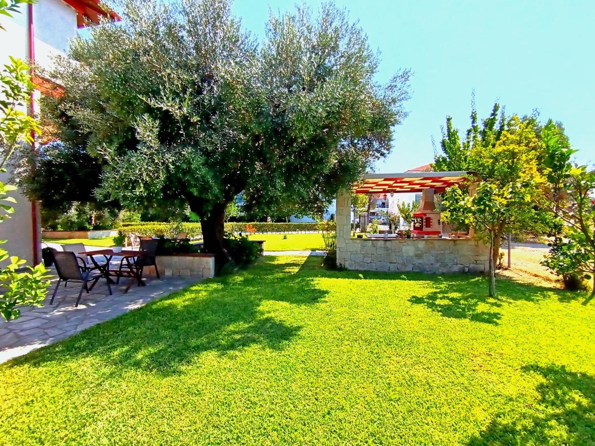 Giorgos Apartments. Skála Foúrkas エクステリア 写真